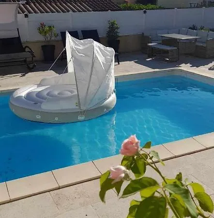 Studio Sympa Avec Parking Prive, Piscine Et Clim Vakantiehuis