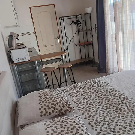 Studio Sympa Avec Parking Prive, Piscine Et Clim Vakantiehuis Manosque